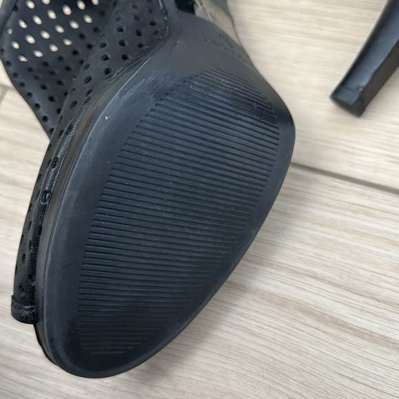 AUDREY BROOKE Peep Toe Rocker Heel with Velcro Strap - Never worn - Picture 5 of 5